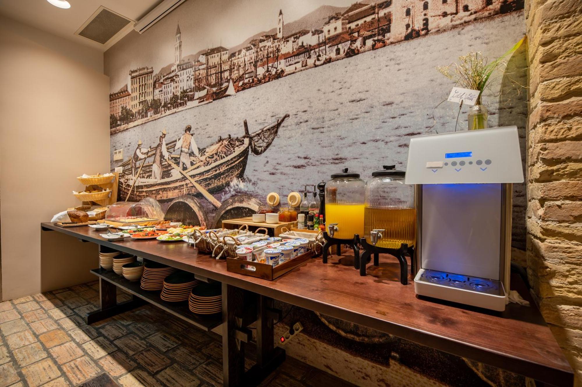 Azur Palace Luxury Rooms Split Luaran gambar
