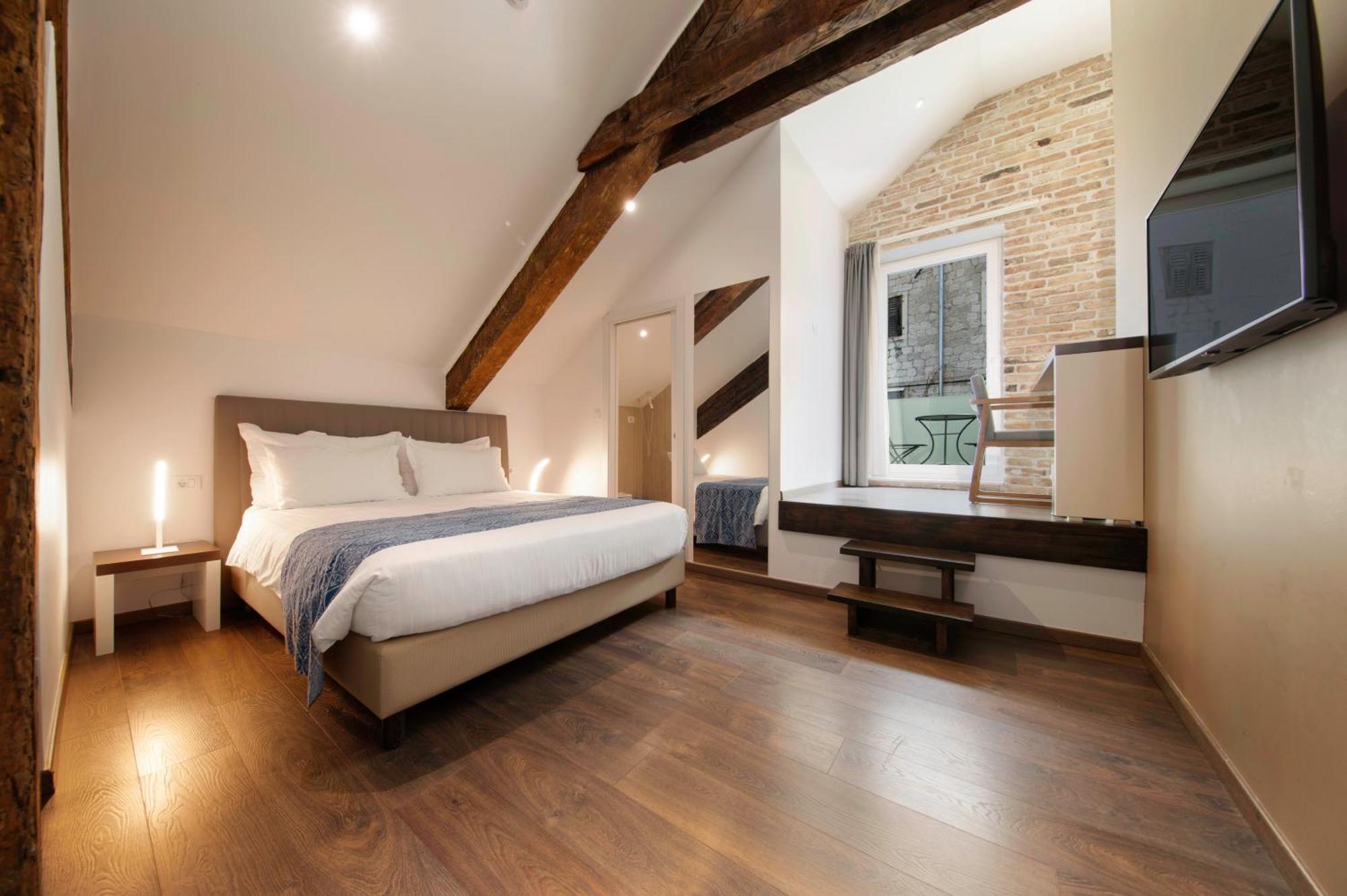 Azur Palace Luxury Rooms Split Luaran gambar